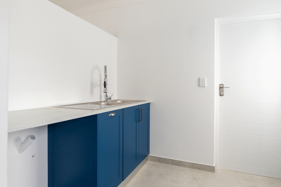 3 Bedroom Property for Sale in Brittania Beach Estate Western Cape